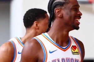 切特和老八都戴上了发带，SGA反而摘掉了！雷霆拍摄全家福！